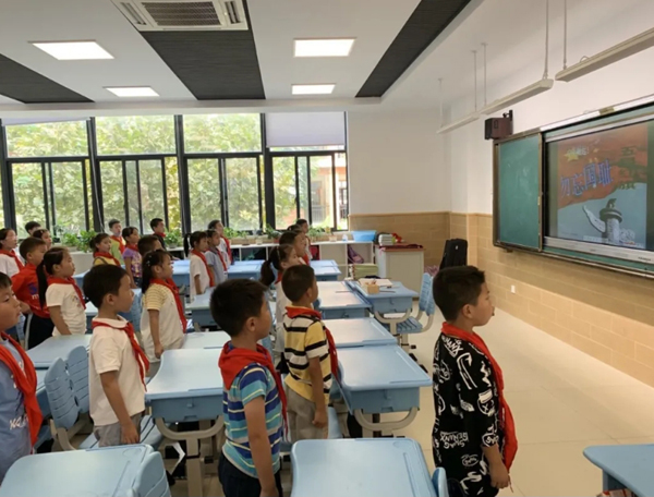 东太湖实小.jpg