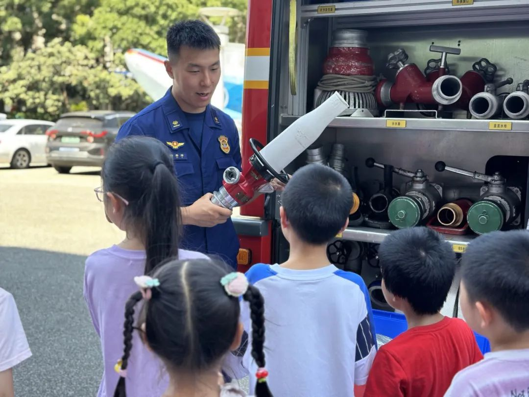 1753858898575679.png 图片 6.png