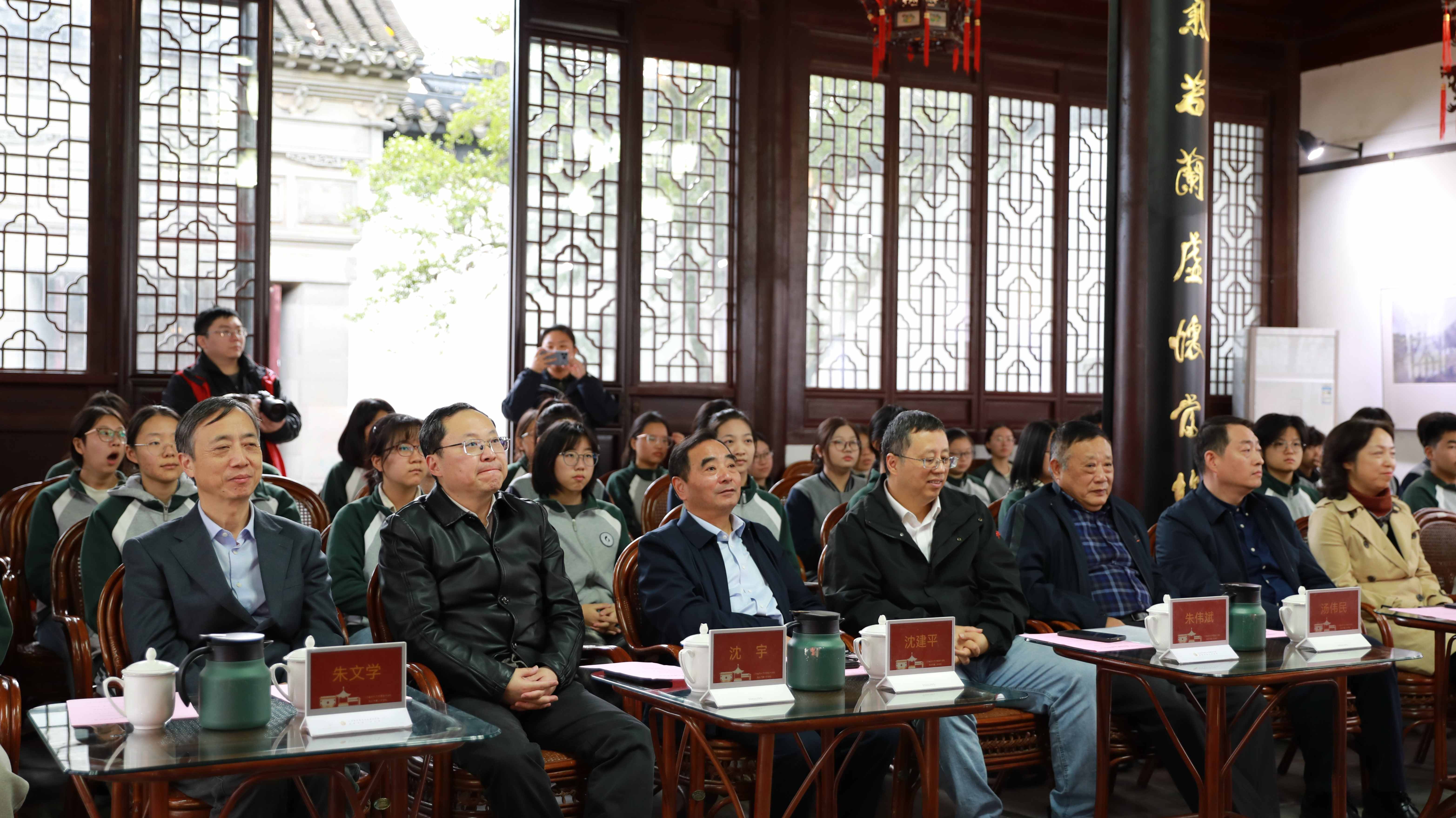 1763102630189511.jpg 5I8A1090.jpg