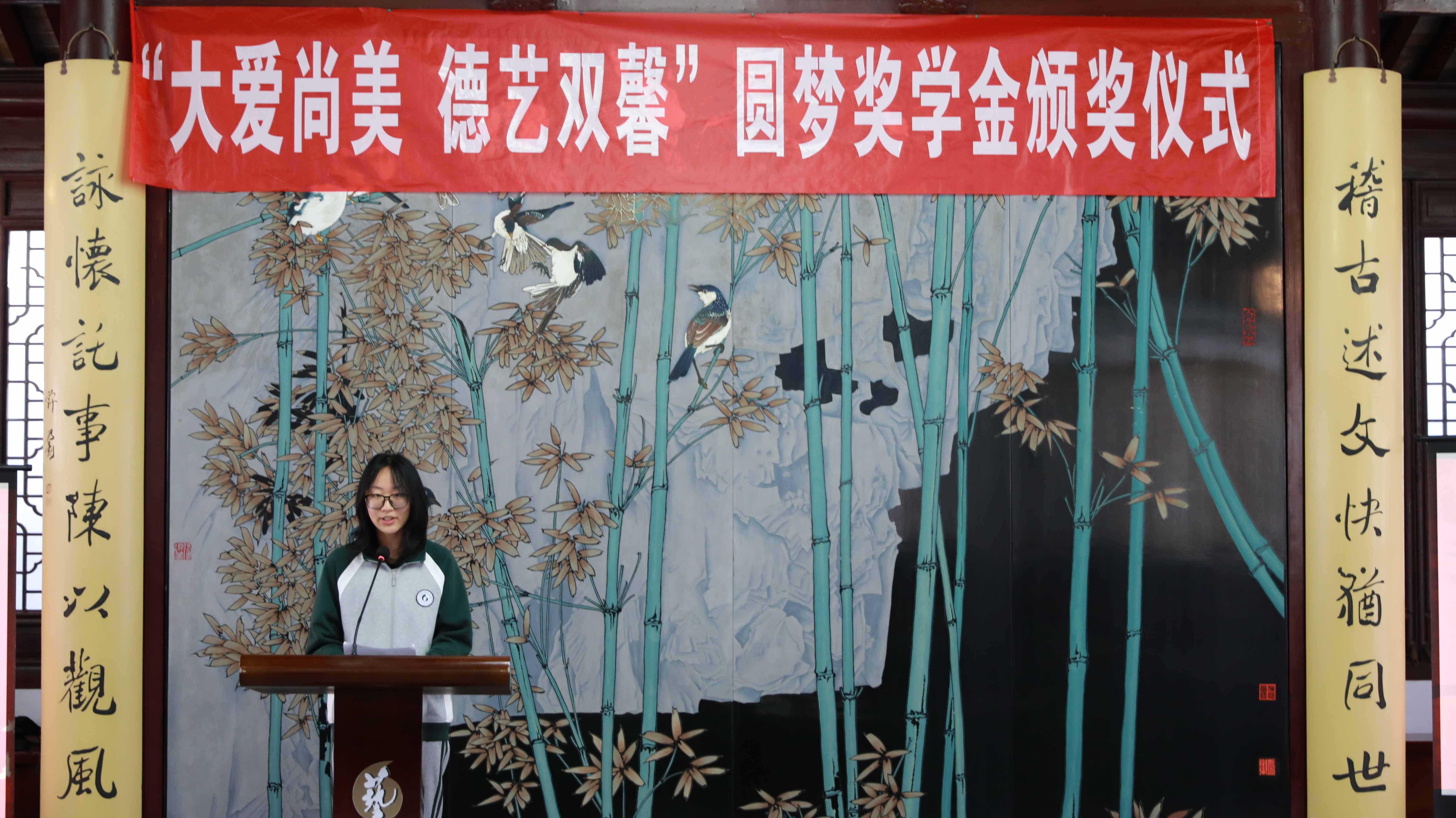 1763102739151428.jpg 5I8A1204.jpg