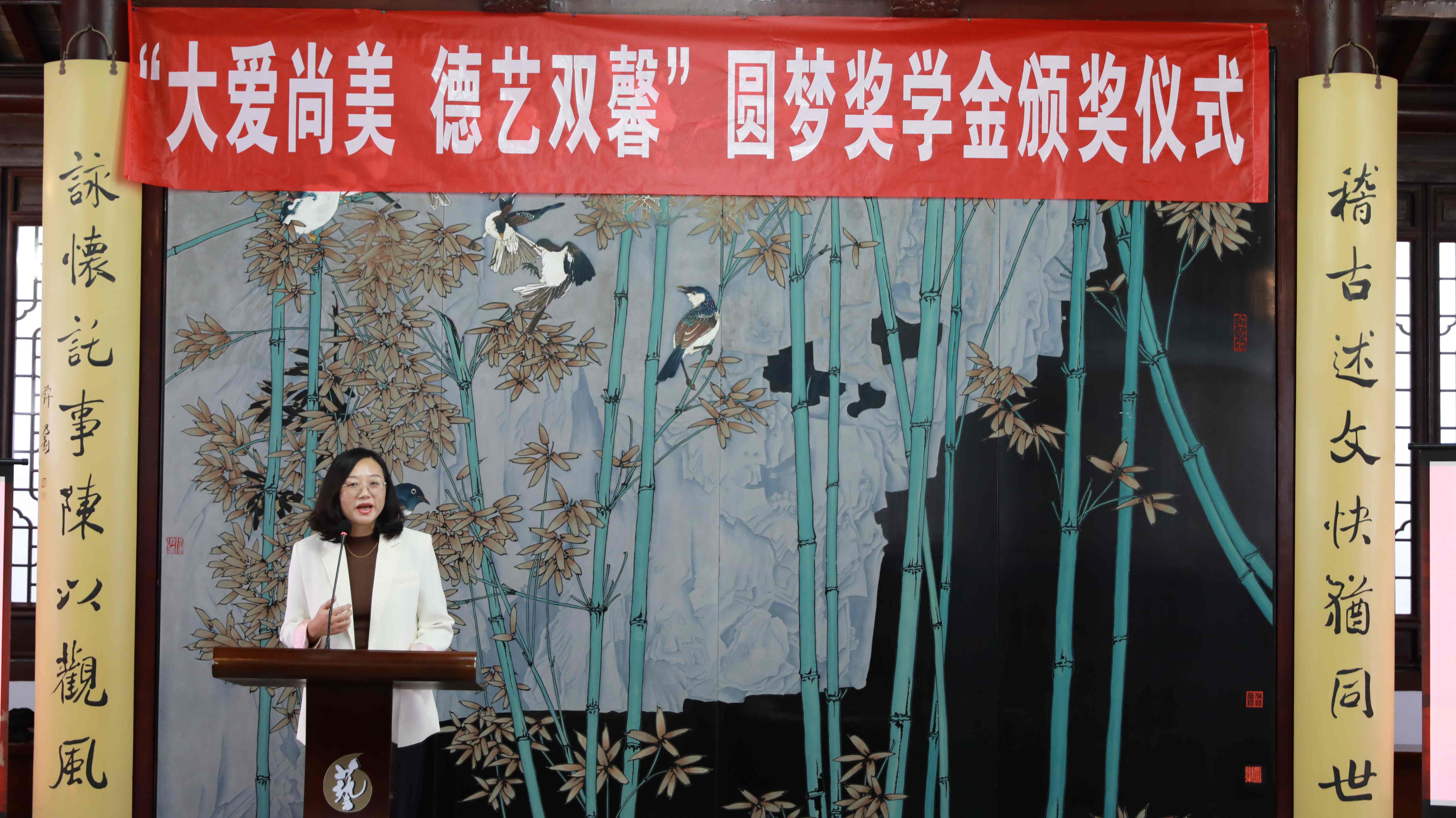 1763102745998939.jpg 5I8A1253.jpg