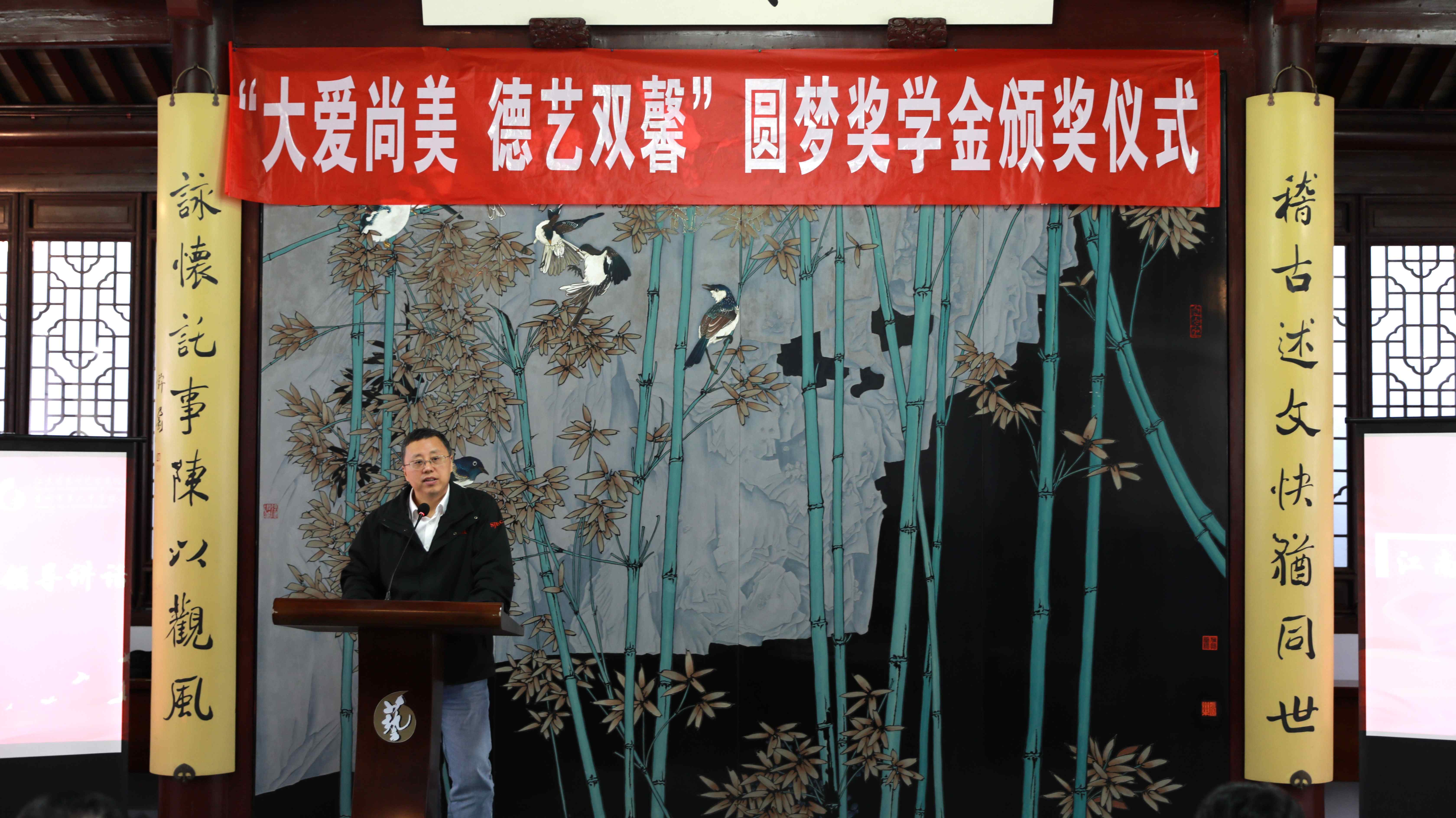 1763102752123841.jpg 5I8A1313.jpg